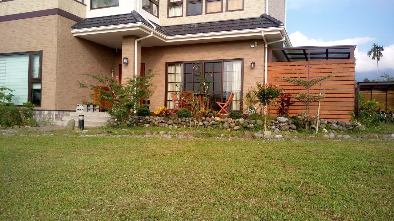 Celine'S B&B Fenglin Luaran gambar