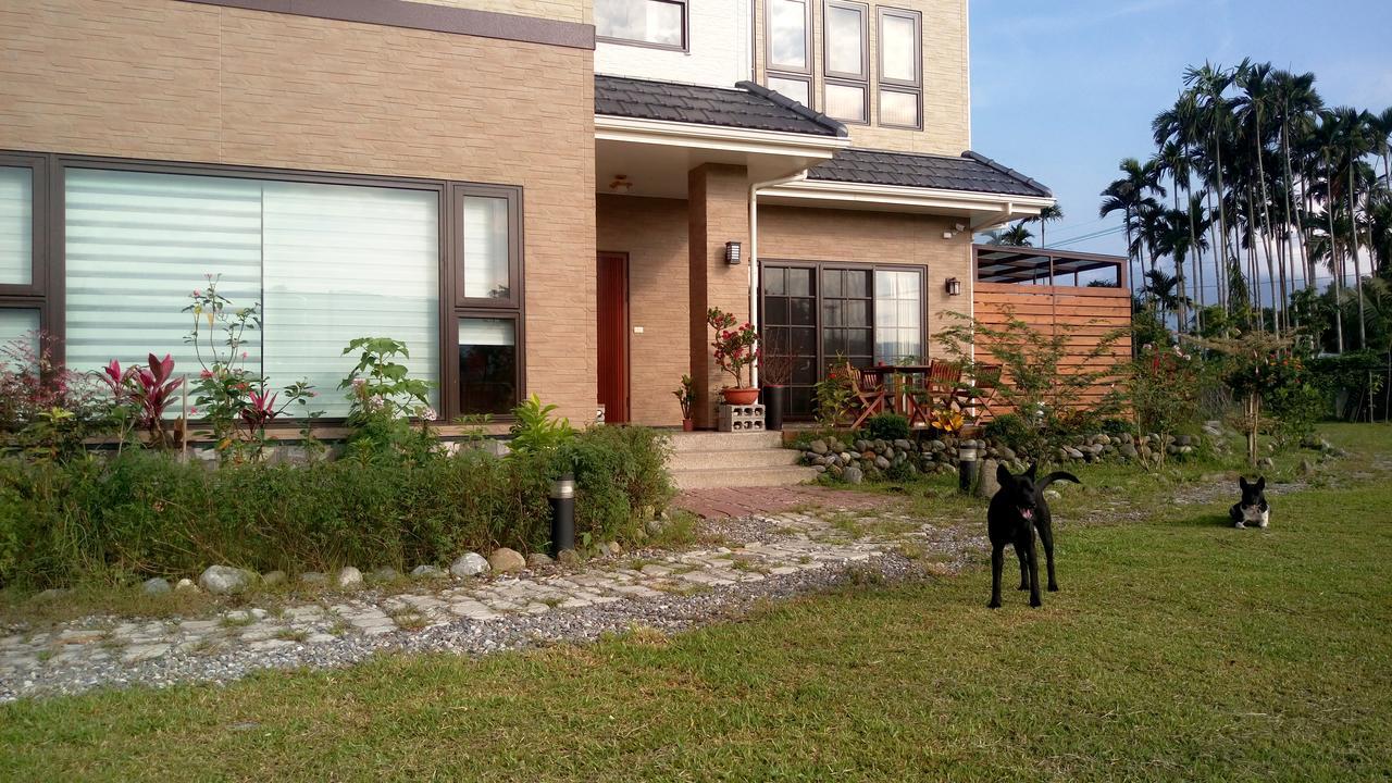 Celine'S B&B Fenglin Luaran gambar